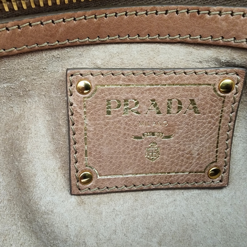 Prada Bag - Picture 6 of 9